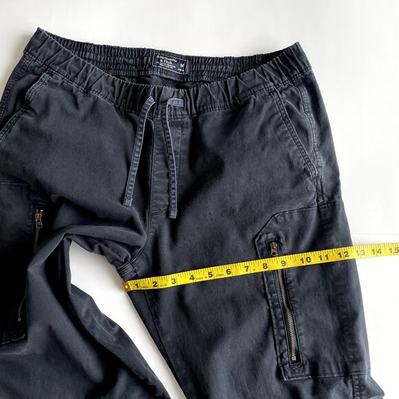 Abercrombie & Fitch  Men's Black Jogger Size M Disressed - Picture 15 of 16